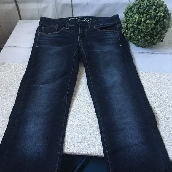 American Eagle Stretch Dark Wash Skinny Jeans Size 2 - Picture 2 of 8